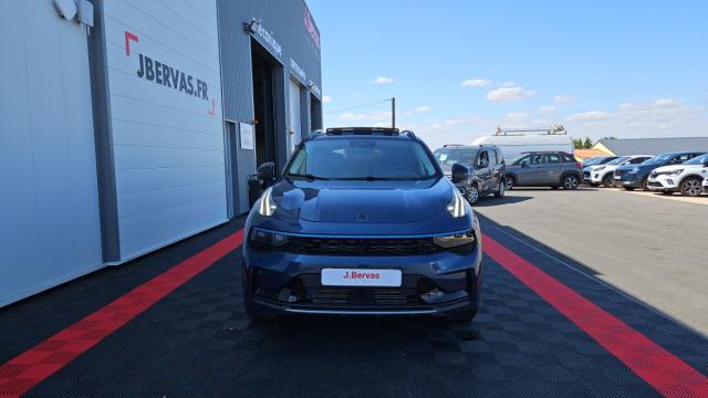 Lynk & Co 01 image 2
