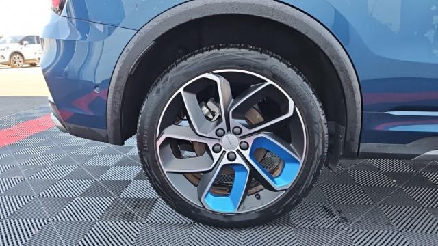 Lynk & Co 01 image 3