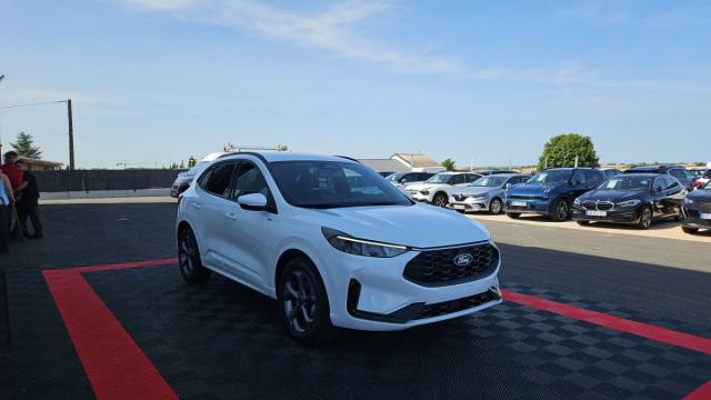Ford Kuga image 4