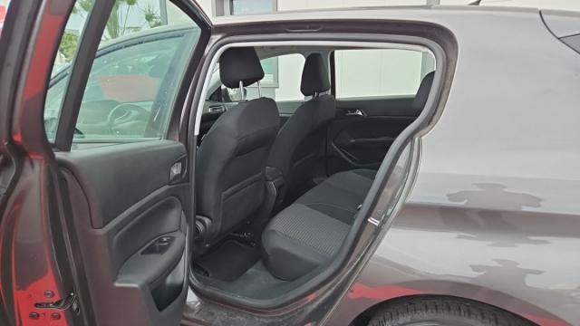 Peugeot 308 image 7