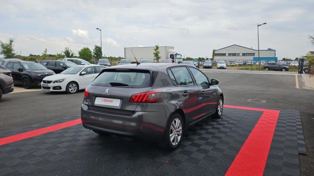 Peugeot 308 image 9