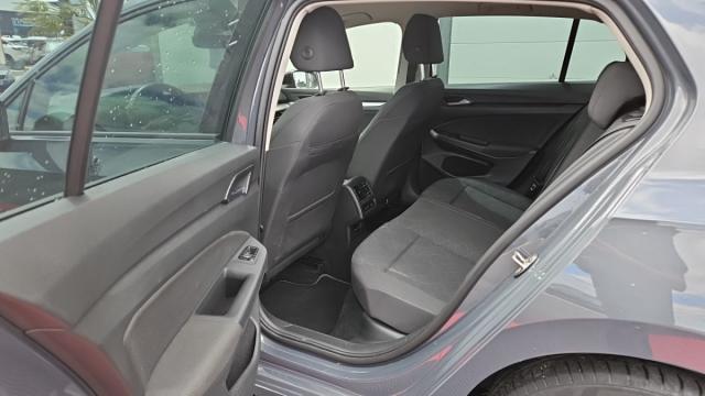 Volkswagen Golf image 4