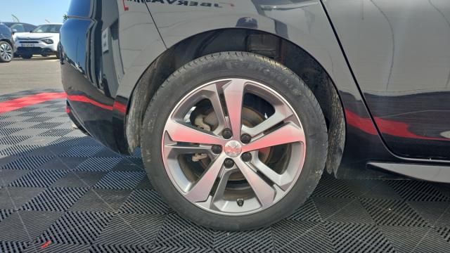 Peugeot 308 image 8