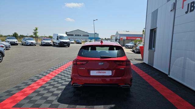 Kia Cee'D_sw image 2