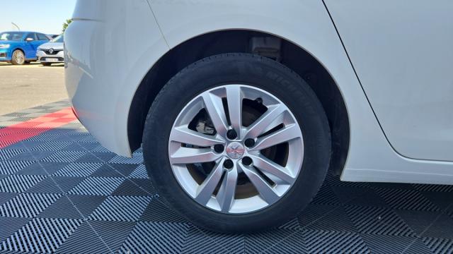 Peugeot 308 image 3