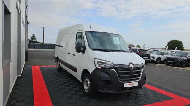 Renault Master image 2