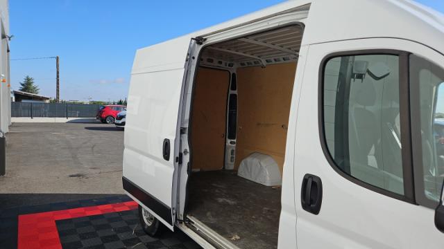 Peugeot Boxer image 3