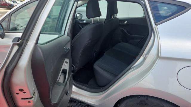 Ford Fiesta image 6