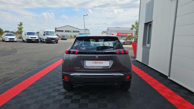 Peugeot 2008 image 9