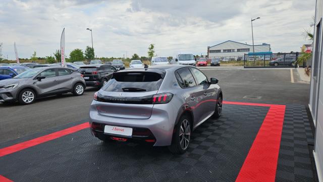 Peugeot 208 image 9