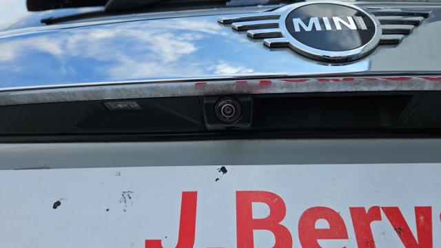 Mini Countryman image 2
