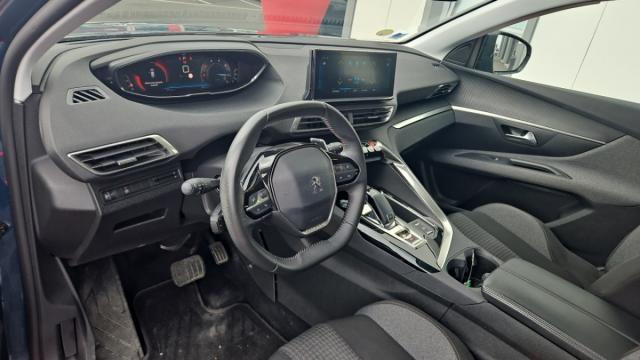 Peugeot 3008 image 2