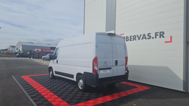 Peugeot Boxer image 2