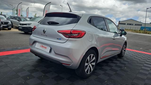 Renault Clio image 9