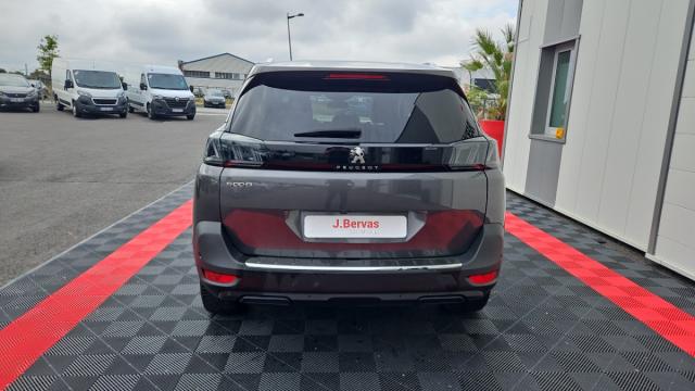 Peugeot 5008 image 2