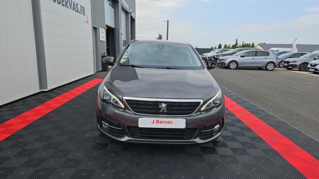 Peugeot 308 image 8
