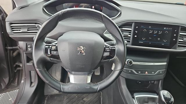 Peugeot 308 image 6