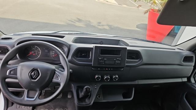 Renault Master image 8