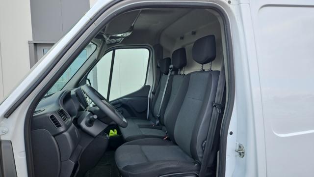 Renault Master image 7