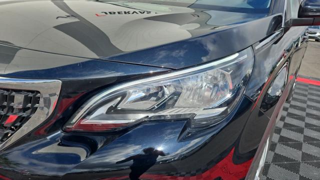 Peugeot 3008 image 2