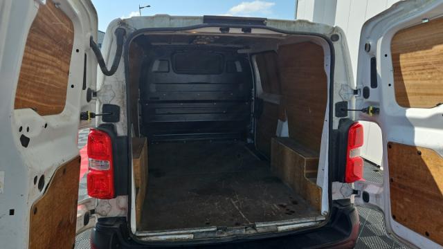 Citroen Jumpy image 2