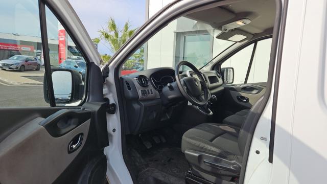 Renault Trafic image 9