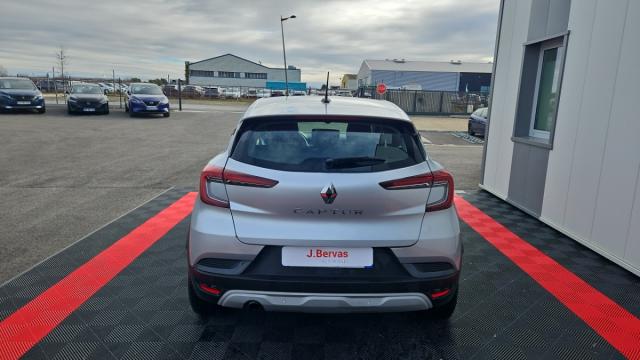 Renault Captur image 2