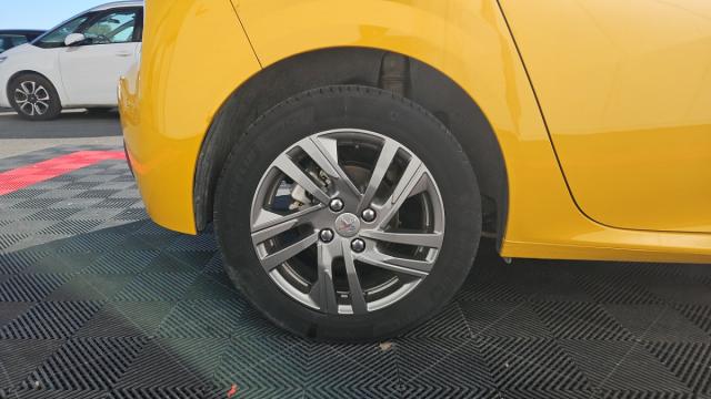Peugeot 208 image 8