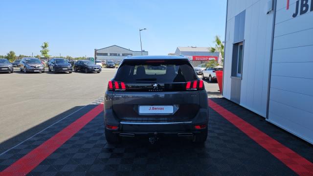 Peugeot 5008 image 8