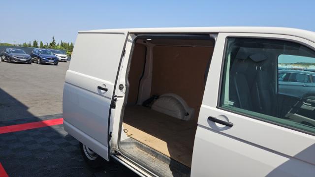 Volkswagen Transporter image 5