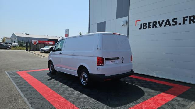 Volkswagen Transporter image 9