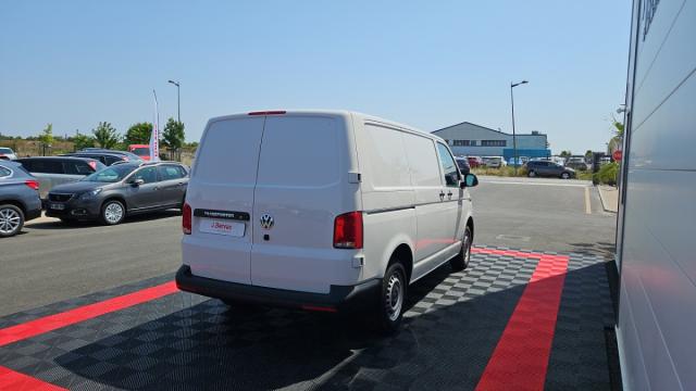 Volkswagen Transporter image 2