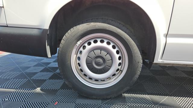 Volkswagen Transporter image 3
