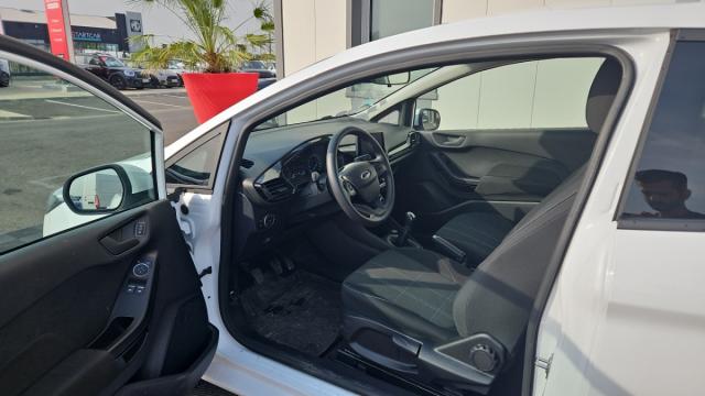 Ford Fiesta image 2