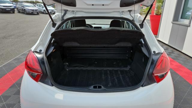 Peugeot 208 Affaire image 2