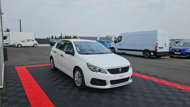 Peugeot 308 image 1