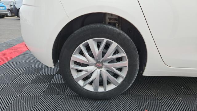 Peugeot 308 image 9