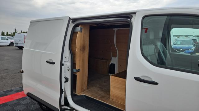 Peugeot Expert image 8