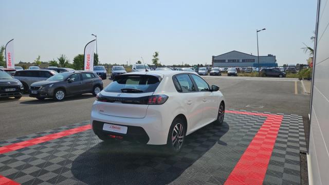 Peugeot 208 image 9