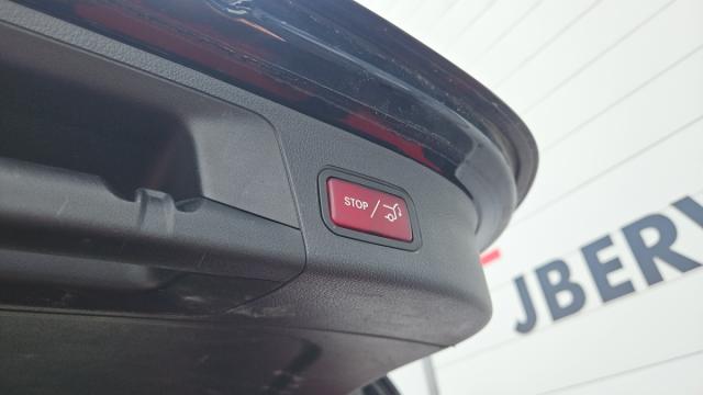 Mercedes Benz Gla image 6