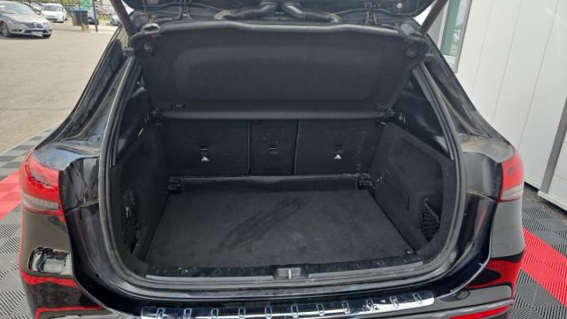 Mercedes Benz Gla image 1