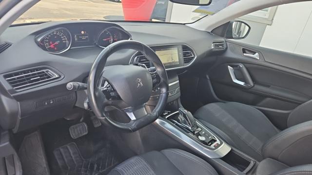 Peugeot 308 image 1