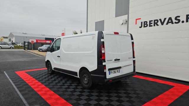Renault Trafic image 8