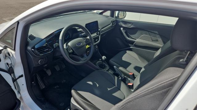 Ford Fiesta image 6