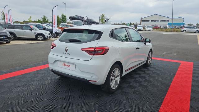 Renault Clio image 9