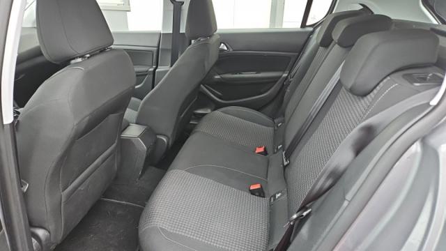 Peugeot 308 image 4