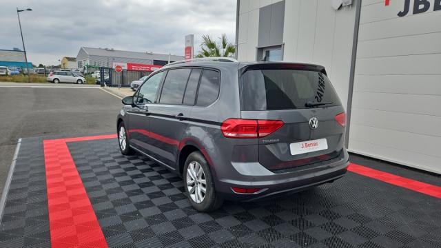 Volkswagen Touran image 4