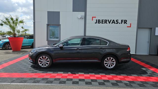 Volkswagen Passat image 6