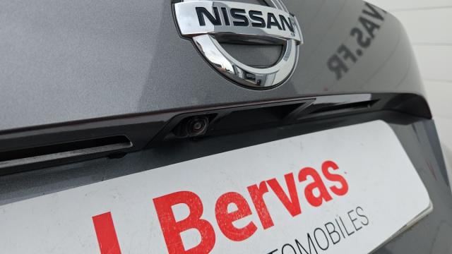 Nissan Juke image 8