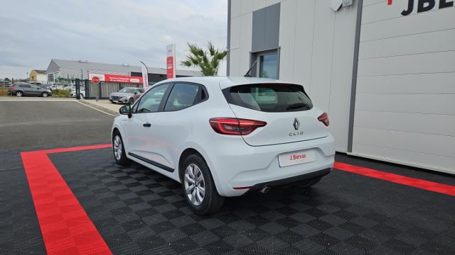Renault Clio image 2